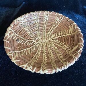 Native American Papago Hand-Woven 8” Plate Basket